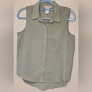 Casual Couture By Green Envelope Olive Sleeveless Button-Down Shirt Size S NWOT